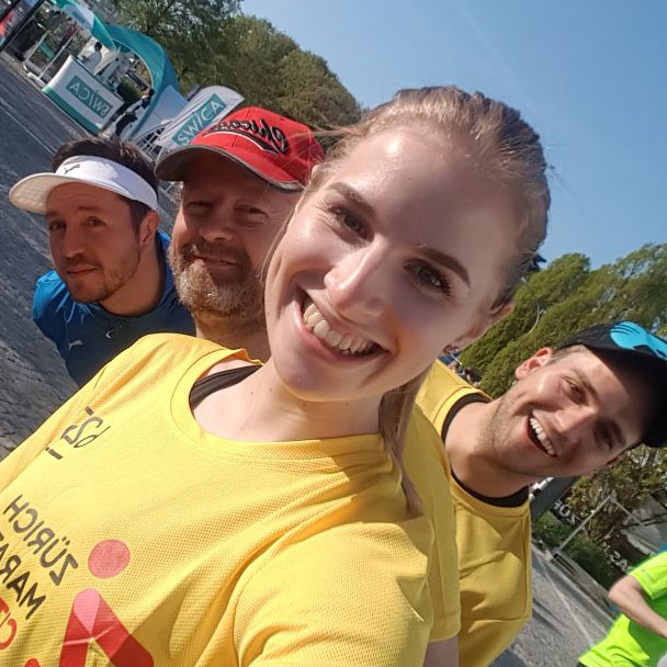 Isabelle Meier mit dem Radio_Duell Team am Zürich Marathon